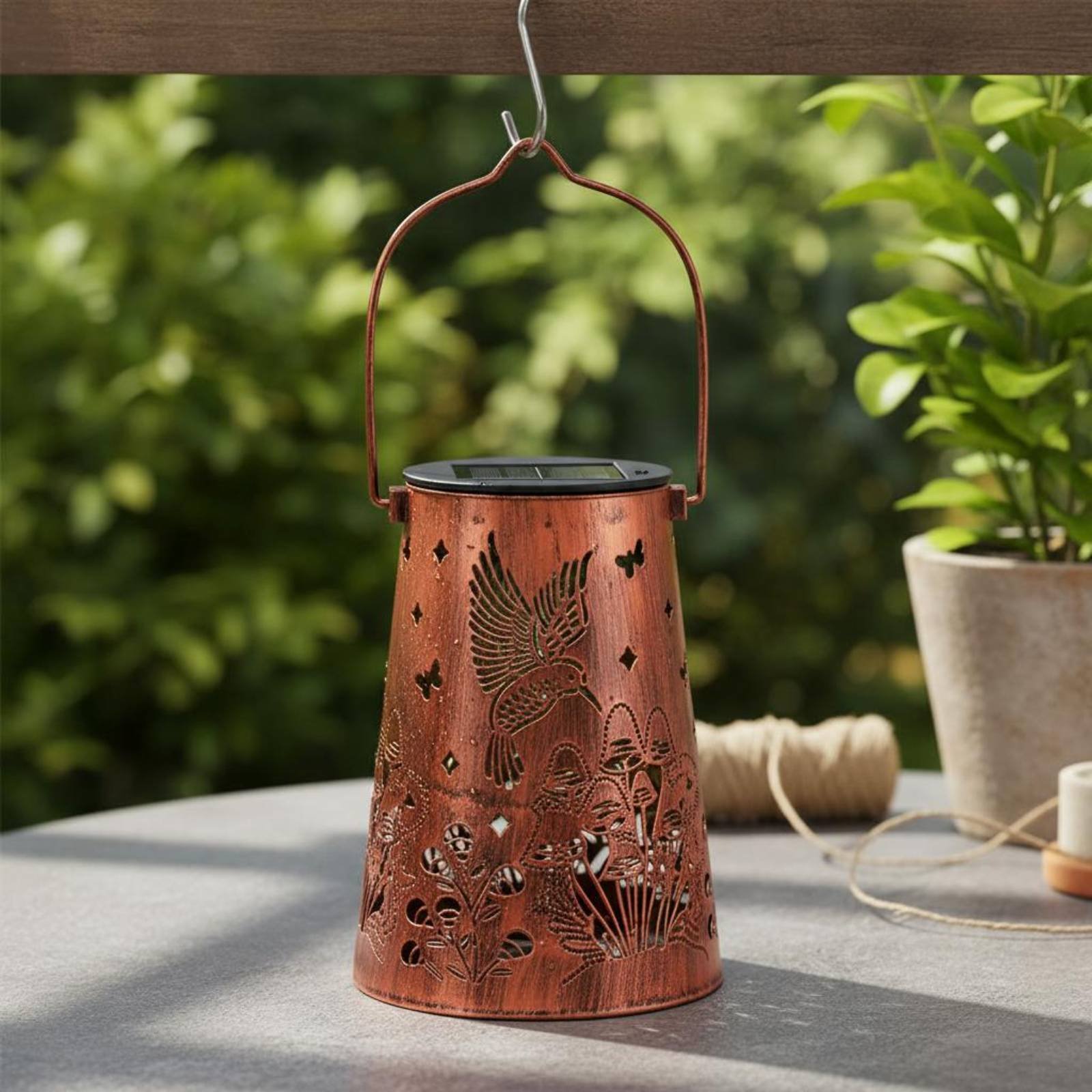 花柄ガーデンランタンパターンガーデン照明器具自動オン/オフ錬 - Lighting Decor Outdoor のレビューと価格