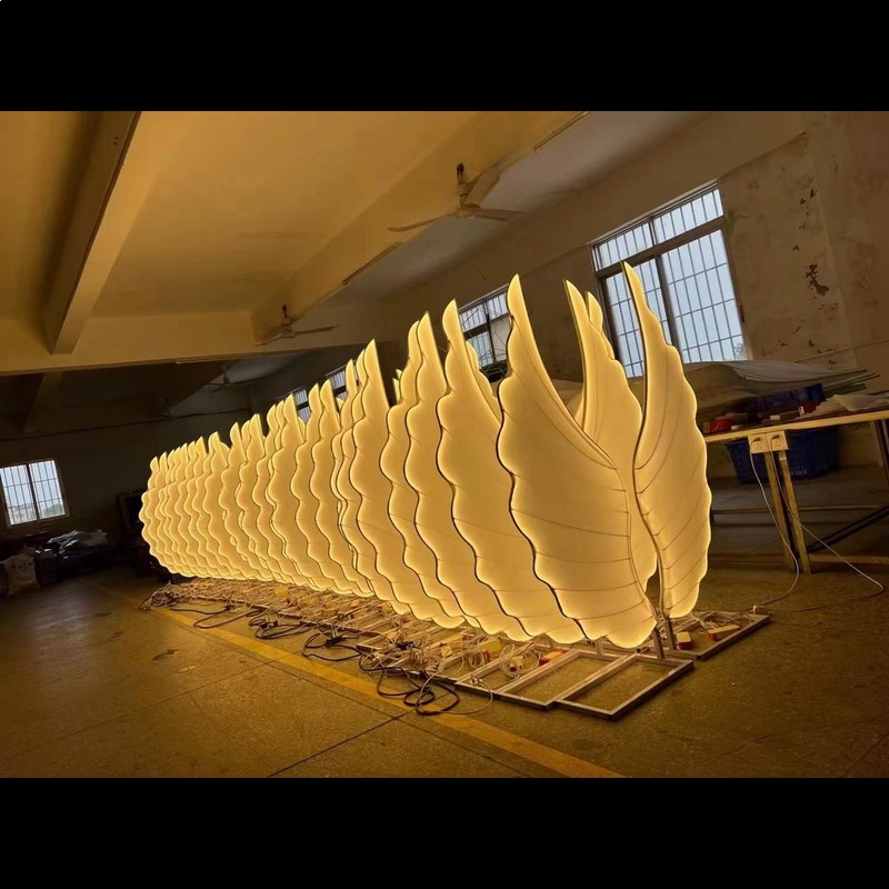 光る天使の羽ライト小道具 カラフルファンタジーLEDウィング - Lighting Decor Wedding のレビューと価格