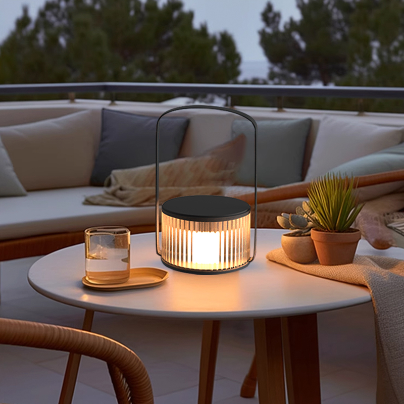屋外充電式ポータブルアンビエントライトソーラー芝生ヴィラガー - Lighting Decor Outdoor のレビューと価格