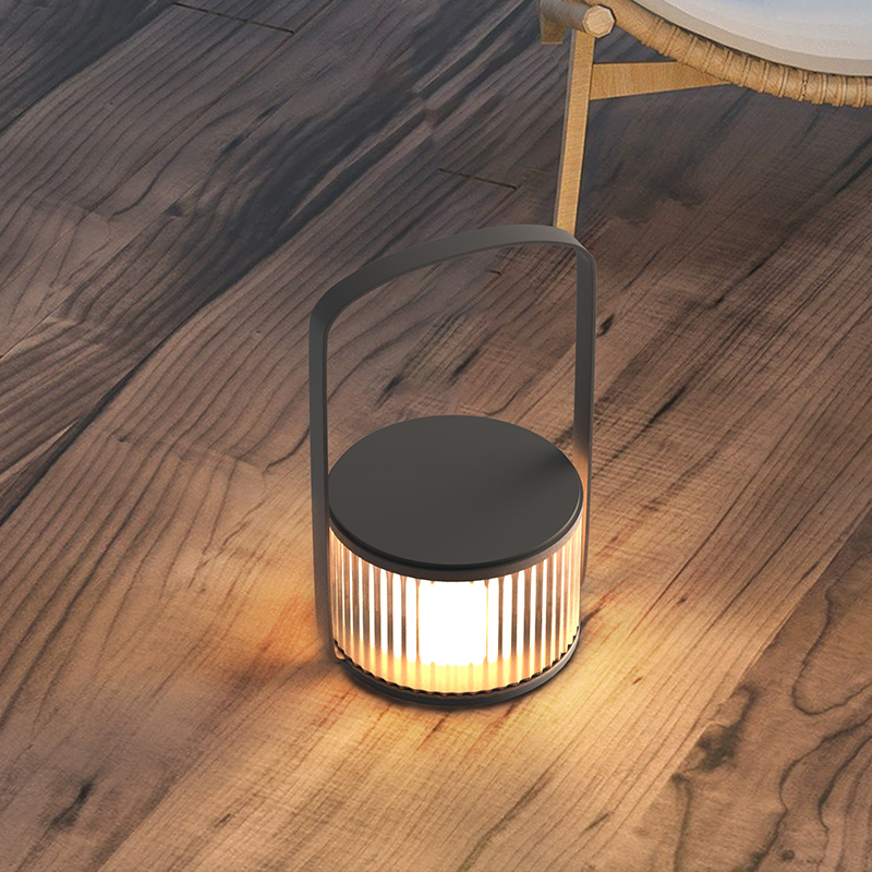 屋外充電式ポータブルアンビエントライトソーラー芝生ヴィラガー - Lighting Decor Outdoor のレビューと価格